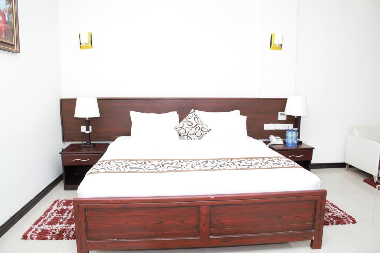 Hotel Blue Sapphire Νταρ ες Σαλάμ Εξωτερικό φωτογραφία